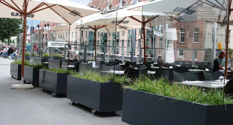 windscherm met bloembak TerrasGoed
